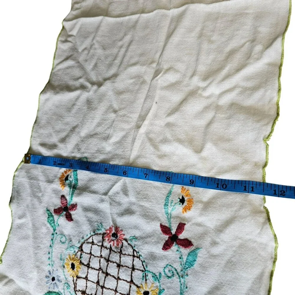 Vintage Floral Hand Embroidered Table Runner table Cloth 11.5 x 34 in